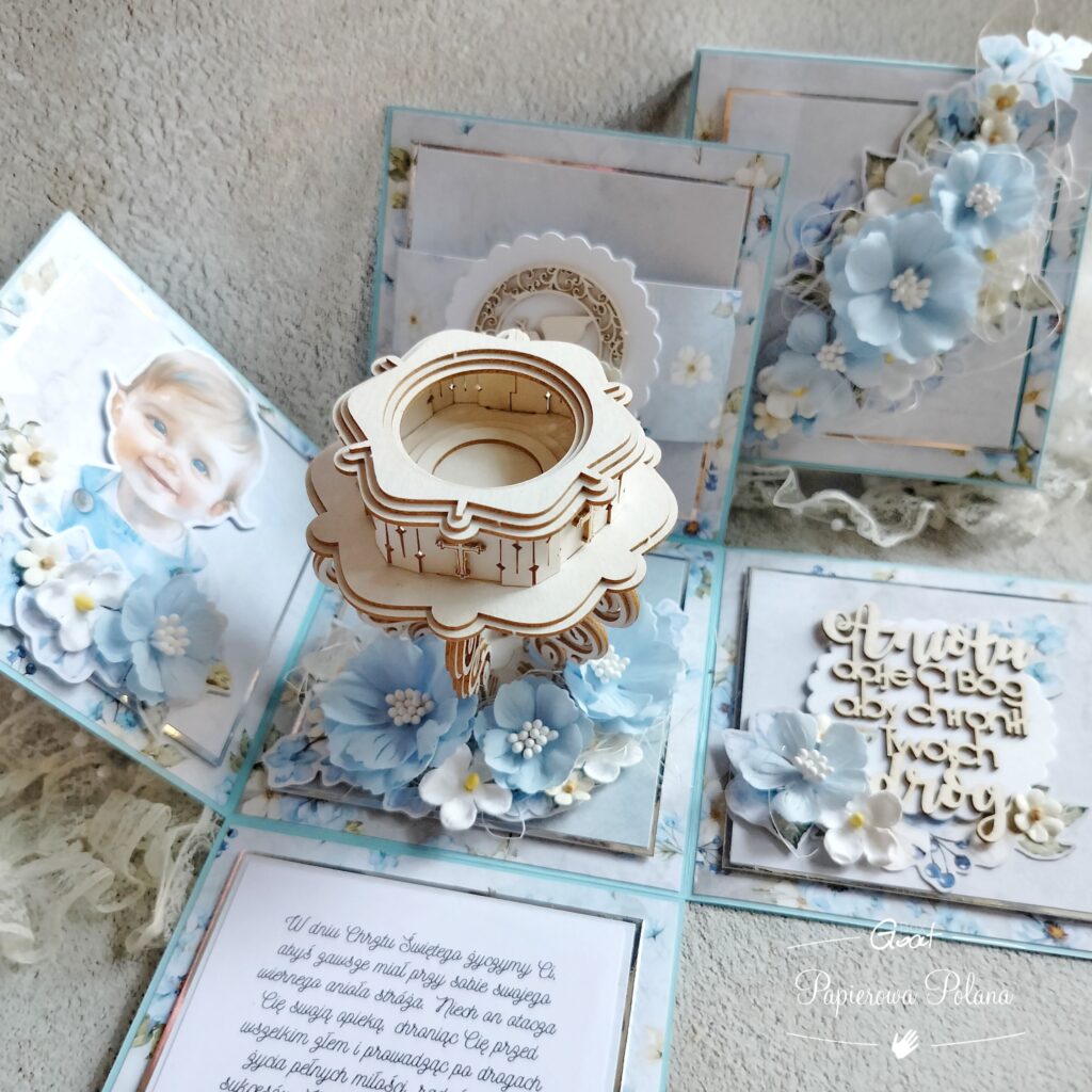 explodingbox na chrzest dla chłopca kwiaty z bawełny grafiki tekturki chrzcielnica 3d